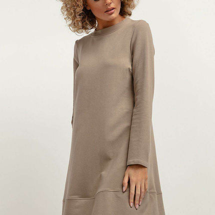 Chic Fall Knit Dress with Elegant Stand-Up Collar