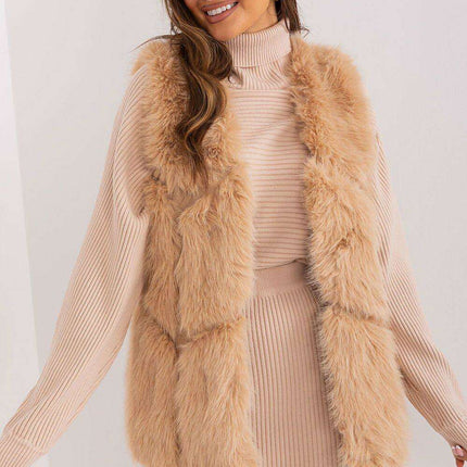 Chic Faux Fur Gilet: Your Essential Wardrobe Staple - Très Elite