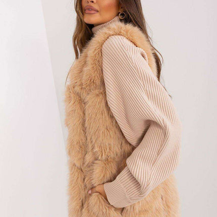 Chic Faux Fur Gilet: Your Essential Wardrobe Staple - Très Elite
