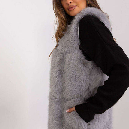 Chic Faux Fur Gilet: Your Essential Wardrobe Staple - Très Elite