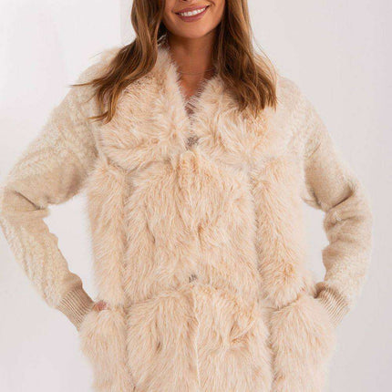 Chic Faux Fur Gilet: Your Essential Wardrobe Staple - Très Elite