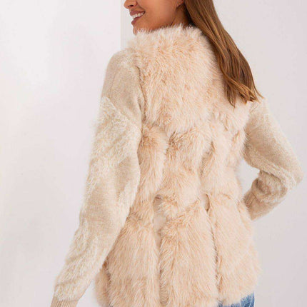 Chic Faux Fur Gilet: Your Essential Wardrobe Staple - Très Elite