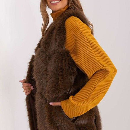 Chic Faux Fur Gilet: Your Essential Wardrobe Staple - Très Elite