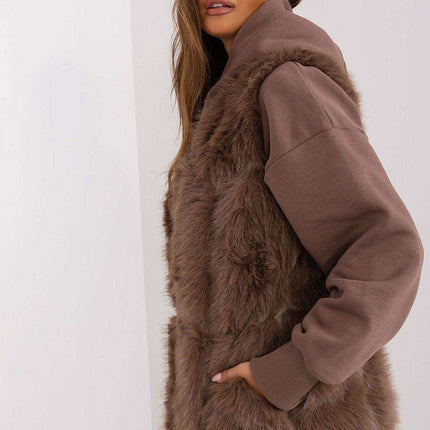 Chic Faux Fur Gilet: Your Essential Wardrobe Staple - Très Elite