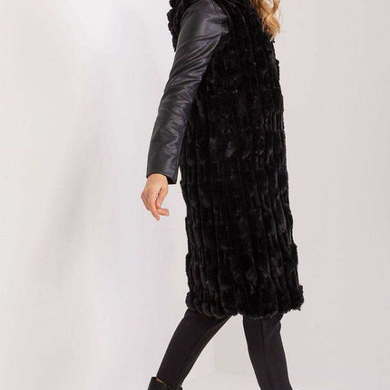 Chic Faux Fur Vest for Women - The Ultimate Winter Essential - Très Elite