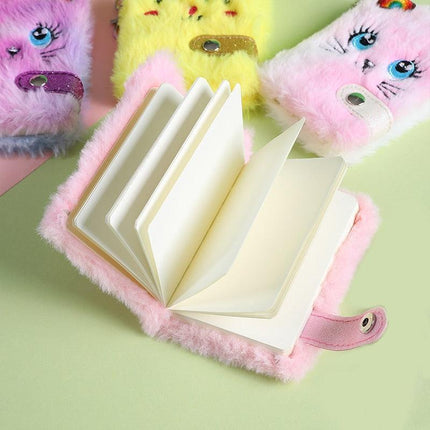 Chic Feline Luxury Duo - Plush Journal & Elegant Keychain Set - Très Elite