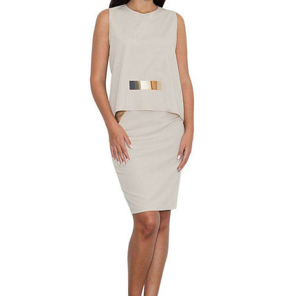 Chic Figl Ensemble for the Contemporary Woman - Très Elite