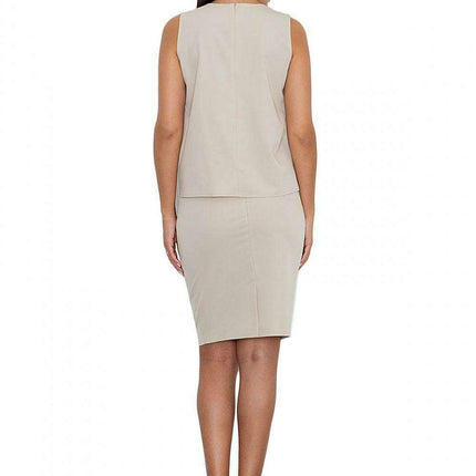 Chic Figl Ensemble for the Contemporary Woman - Très Elite