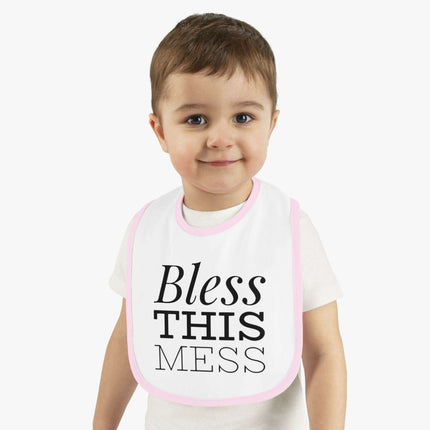 Chic Fleece Baby Bib - Elegant and Practical Mealtime Solution for Infants - Très Elite