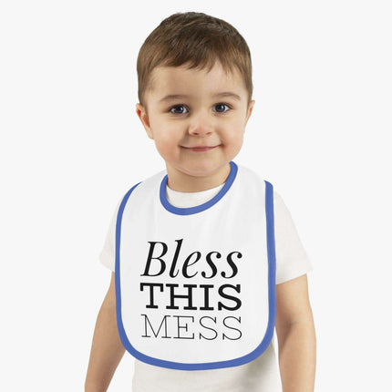 Chic Fleece Baby Bib - Elegant and Practical Mealtime Solution for Infants - Très Elite