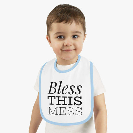 Chic Fleece Baby Bib - Elegant and Practical Mealtime Solution for Infants - Très Elite