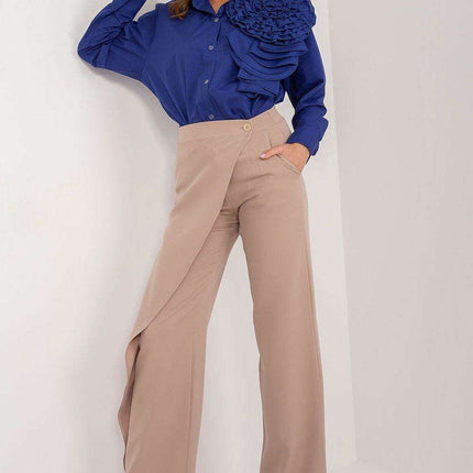 Chic Floral Adorned Long Sleeve Cotton Top - Très Elite