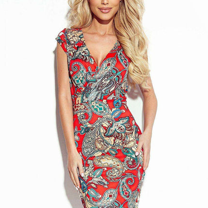 Chic Floral Daydress in Pink and Purple with Flattering Neckline - Très Elite