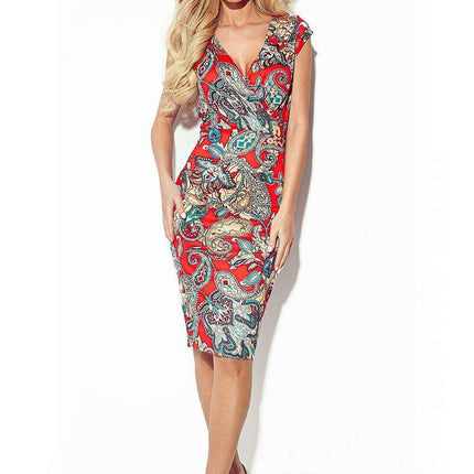 Chic Floral Daydress in Pink and Purple with Flattering Neckline - Très Elite