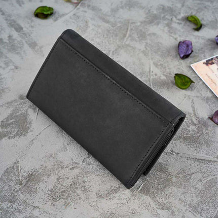 Chic Floral-Embossed Leather Purse for Women - Très Elite