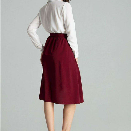 Chic Floral Pleated Midi Skirt with Elegant Gold Buckle Detail - Très Elite