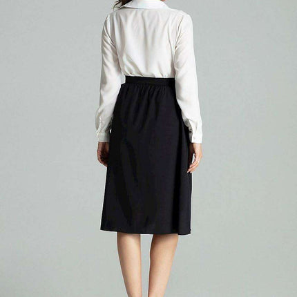 Chic Floral Pleated Midi Skirt with Elegant Gold Buckle Detail - Très Elite
