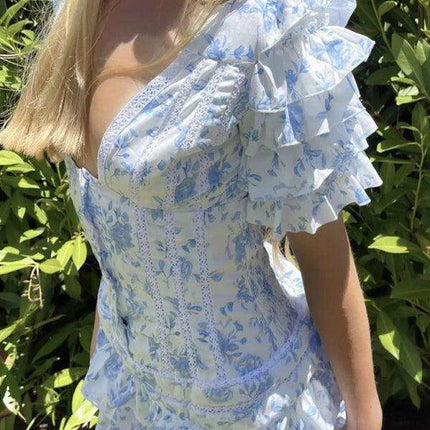 Chic Floral Tiered V-Neck Skirt with European Flair