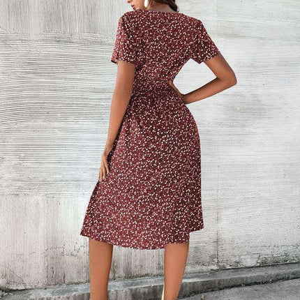 Chic Floral V-Neck Dress for Effortless Summer Style - Très Elite