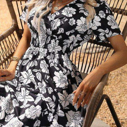 Chic Floral V-Neck Dress for Effortless Summer Style - Très Elite