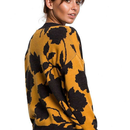 Chic Floral V-Neck Knit Sweater - Très Elite