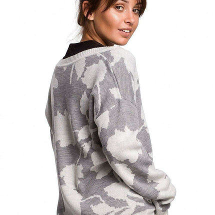 Chic Floral V-Neck Knit Sweater - Très Elite