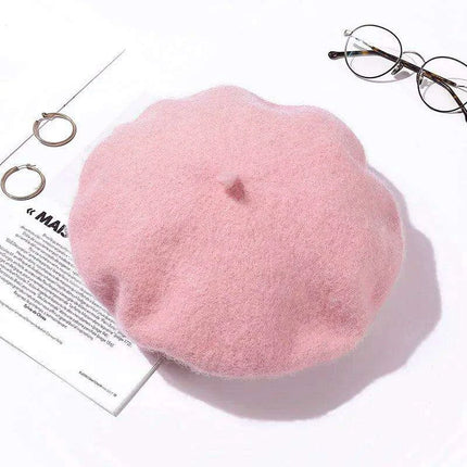 Chic French Wool Beret - A Touch of Timeless Elegance - Très Elite