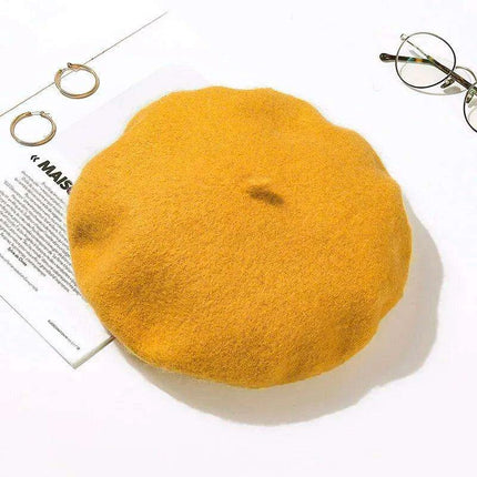 Chic French Wool Beret - A Touch of Timeless Elegance - Très Elite