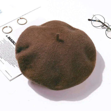 Chic French Wool Beret - A Touch of Timeless Elegance - Très Elite