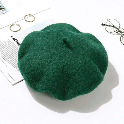 Chic French Wool Beret - A Touch of Timeless Elegance - Très Elite