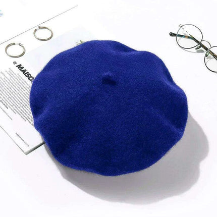 Chic French Wool Beret - A Touch of Timeless Elegance - Très Elite