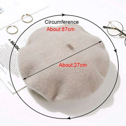 Chic French Wool Beret - A Touch of Timeless Elegance - Très Elite