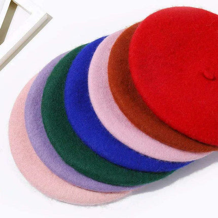 Chic French Wool Beret - A Touch of Timeless Elegance - Très Elite