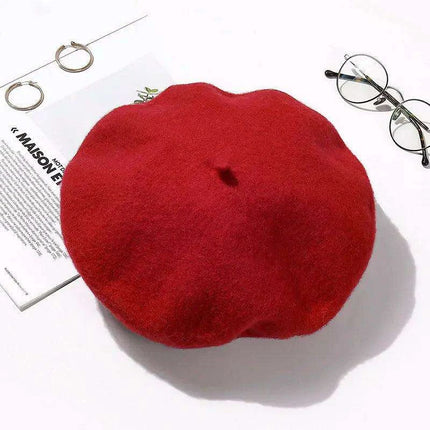 Chic French Wool Beret - A Touch of Timeless Elegance - Très Elite
