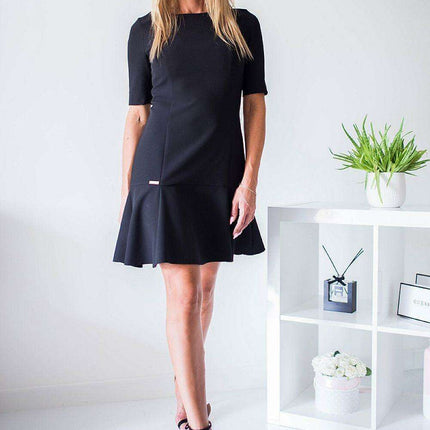 Chic Frilled Midi Dress for Curvy Queens - Très Elite