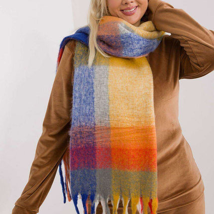 Chic Fringed Plaid Wrap for Stylish Warmth - Très Elite