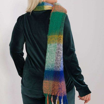 Chic Fringed Plaid Wrap for Stylish Warmth - Très Elite