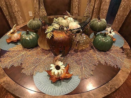 Chic Golden Leaf Dining Mat: Elegant Heat-Resistant Table Protector & Stylish Accent - Très Elite