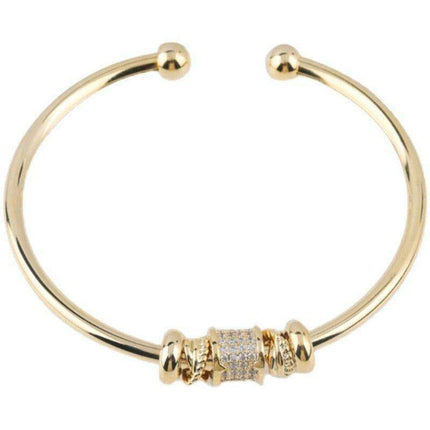 Chic Gothic Elegance: French-Inspired High Sense Cuff Bracelet for Fashion-Forward Women - Très Elite