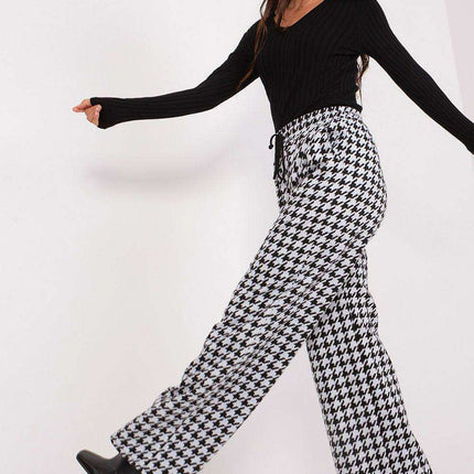 Chic Gray-Black High-Waisted Wide-Leg Pants for Modern Women - Très Elite