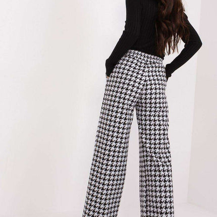 Chic Gray-Black High-Waisted Wide-Leg Pants for Modern Women - Très Elite