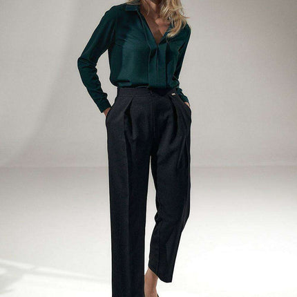 Chic Green Pleated Blouse with Stylish Buttoned Cuffs - Très Elite