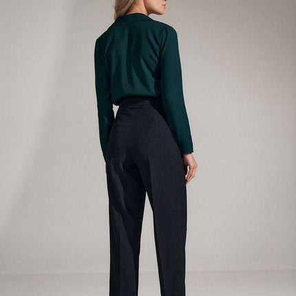 Chic Green Pleated Blouse with Stylish Buttoned Cuffs - Très Elite