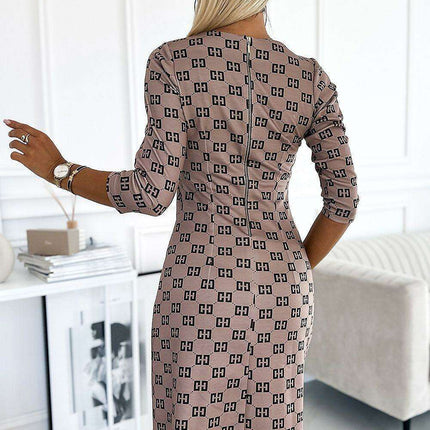 Chic Green Trapeze Dress with Stylish Gold Zipper Details - Très Elite