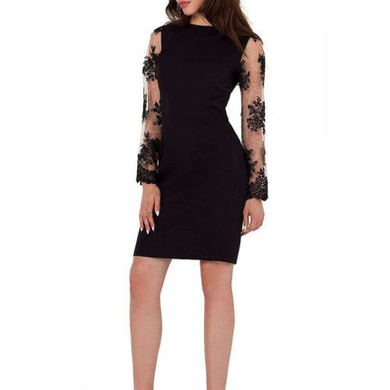 Chic Guipure Lace Cocktail Dress - Très Elite