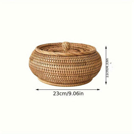 Chic Handcrafted Rattan Storage Basket with Lid - Très Elite