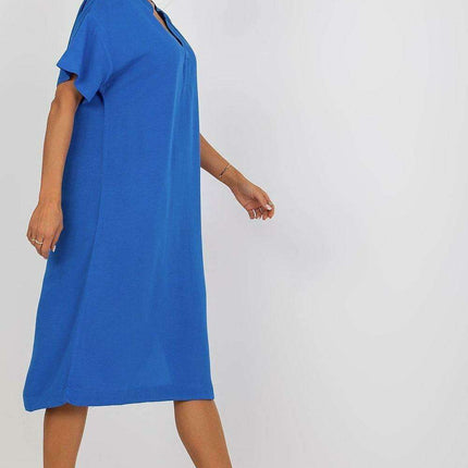 Chic Heart Neckline Shirt Dress with Side Slit - Effortless Daytime Style - Très Elite