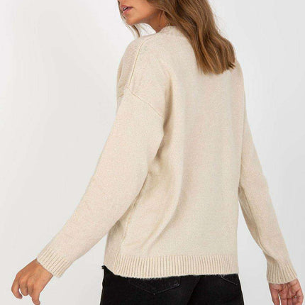 Chic Heart Neckline Sweater for Effortless Style Wardrobe - Très Elite