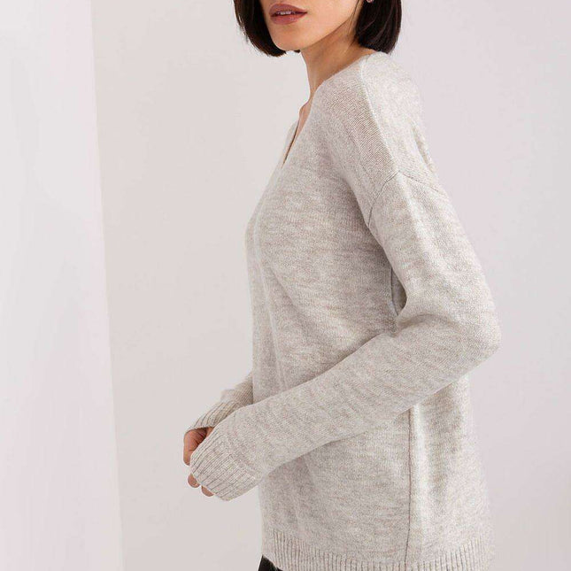 Chic Heartfelt Sweater Parisian Elegance Classic Comfort