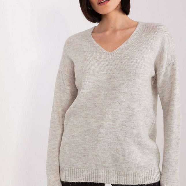 Chic Heartfelt Sweater Parisian Elegance Classic Comfort